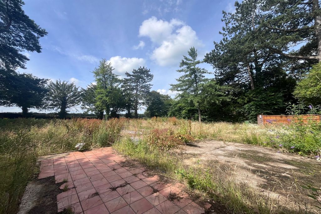 Property photo 2 of 9 Plot