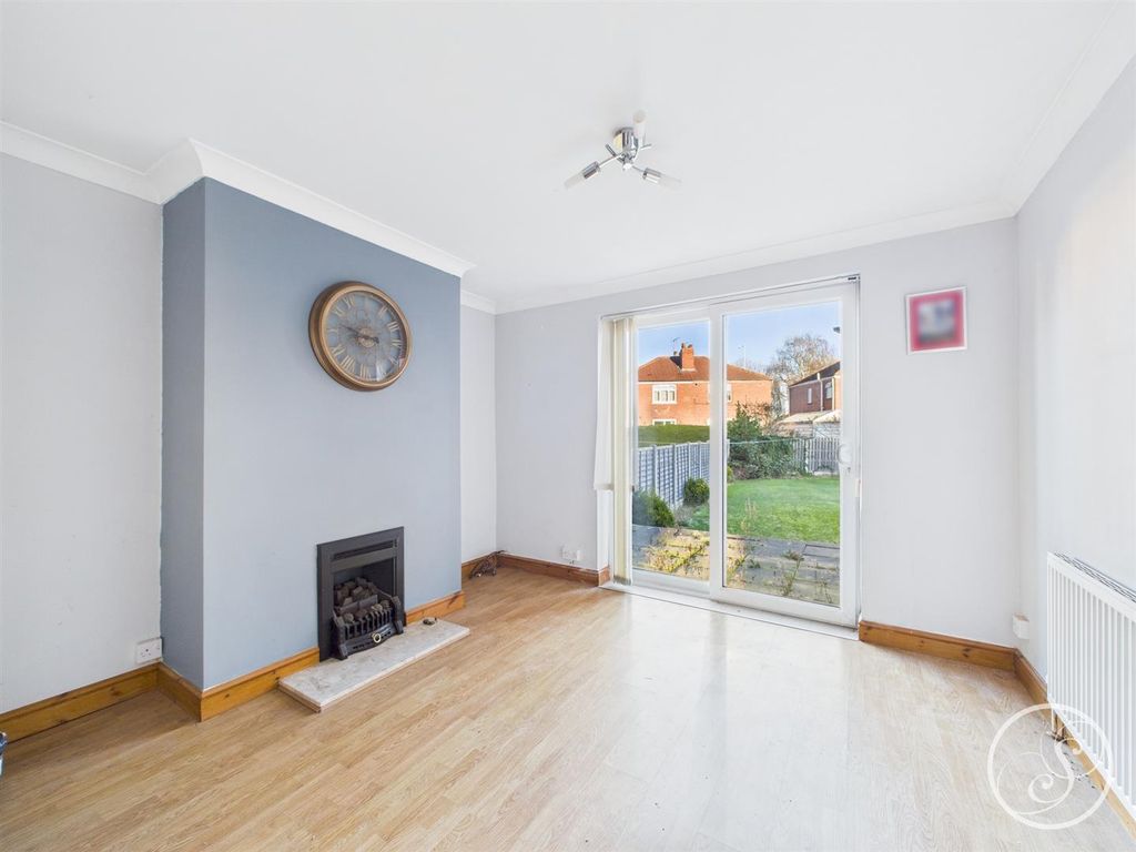 Property photo 3 of 16 Dining Room