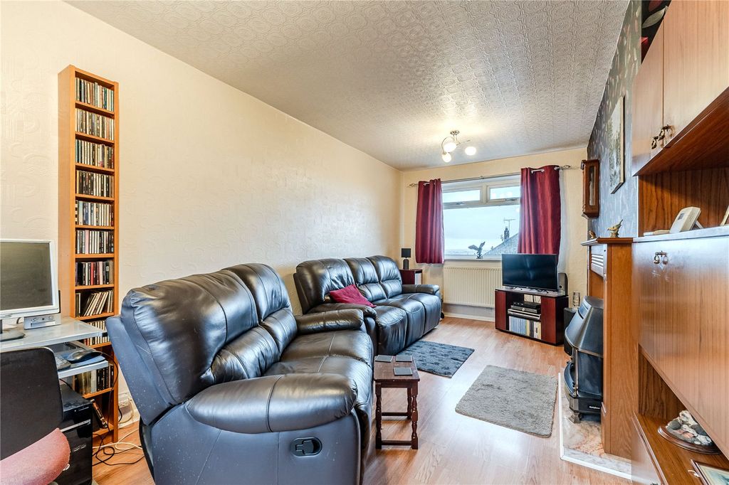 Property photo 2 of 15 Picture No. 05