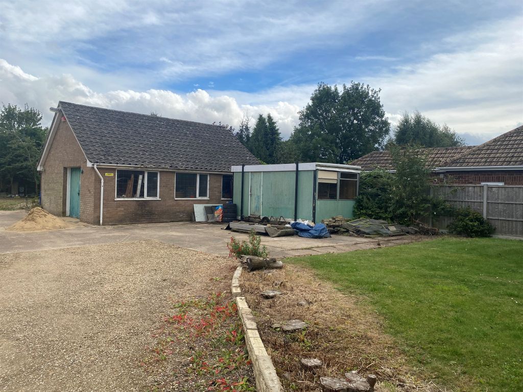 Property photo 1 of 3