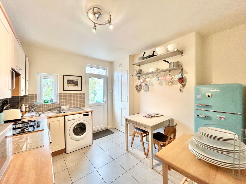 Additional image 7 of 2 bed flat for saleStation Road, Deganwy, Conwy LL31