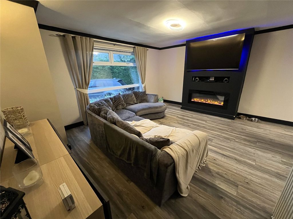 Property photo 3 of 34 Picture No. 33