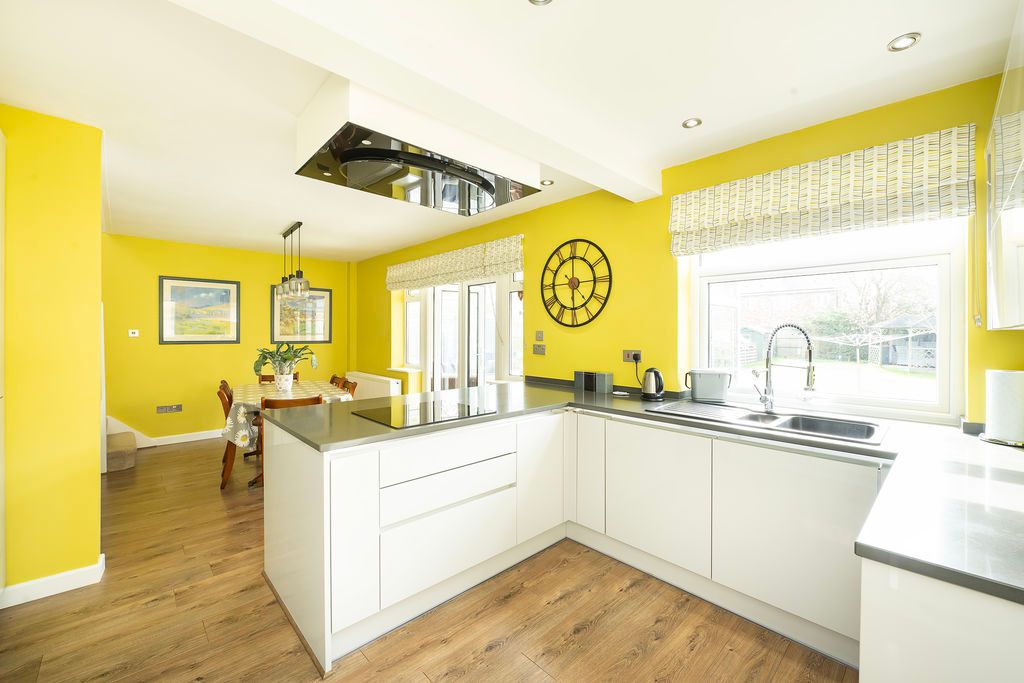 Property photo 3 of 31 Photo 13