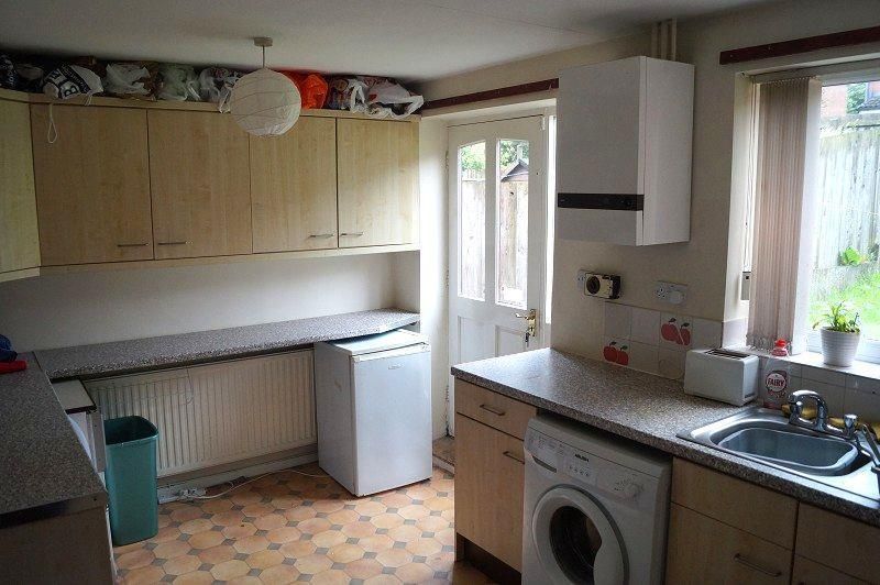 Property photo 3 of 3 Kitchen