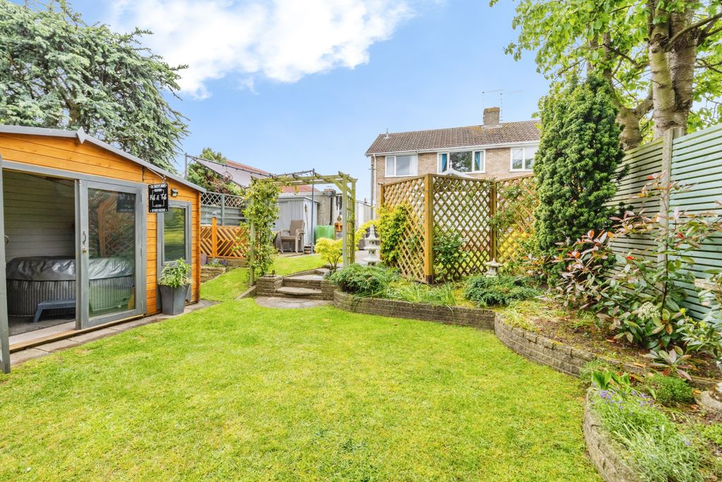 Property photo 1 of 18 Garden