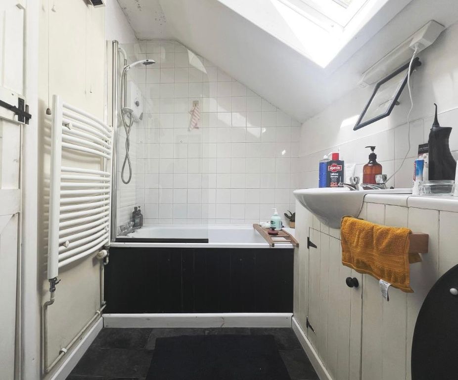 Additional image 21 of 3 bed property for salePontyberem, Pontyberem, Llanelli, Carmarthenshire SA15