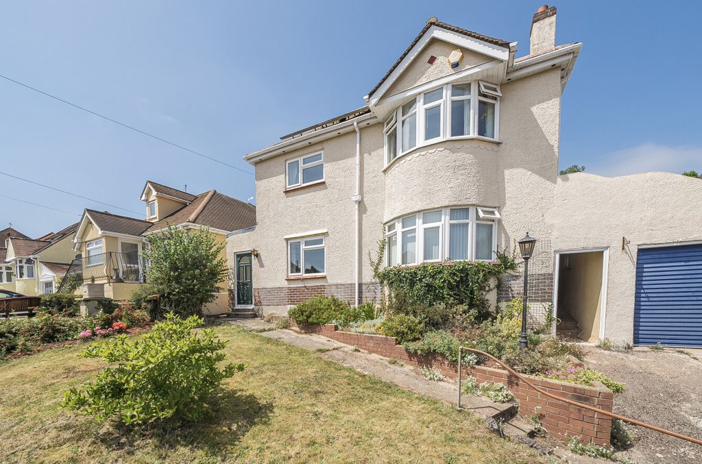 Property photo 3 of 25 1318392-2-6862B3d...