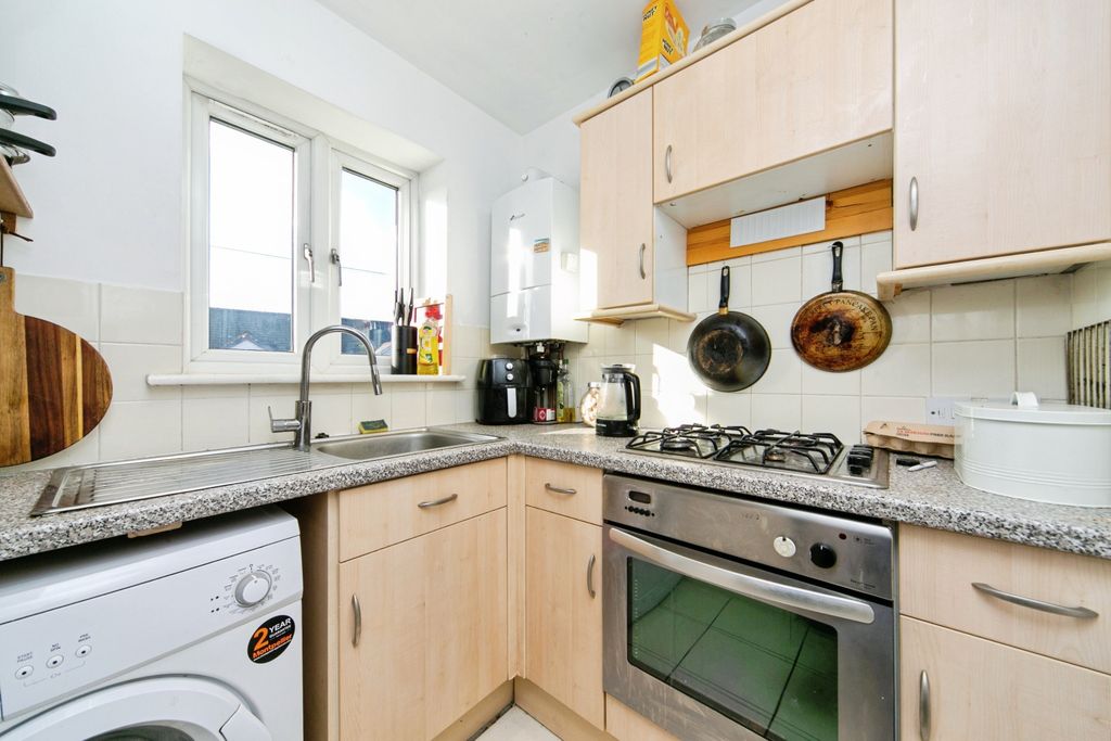 Property photo 3 of 15