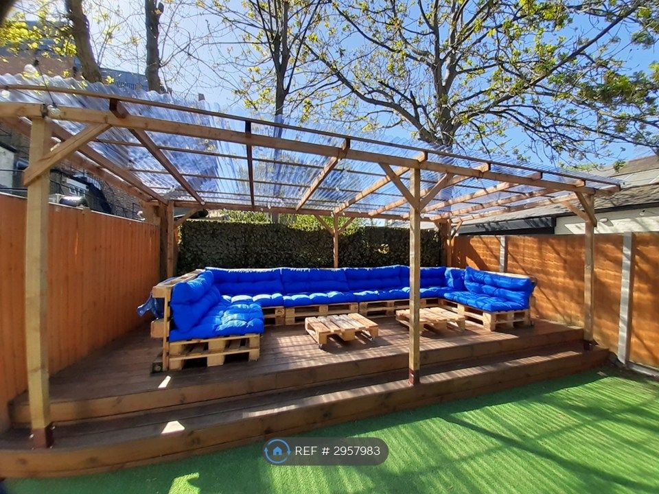 Property photo 1 of 25