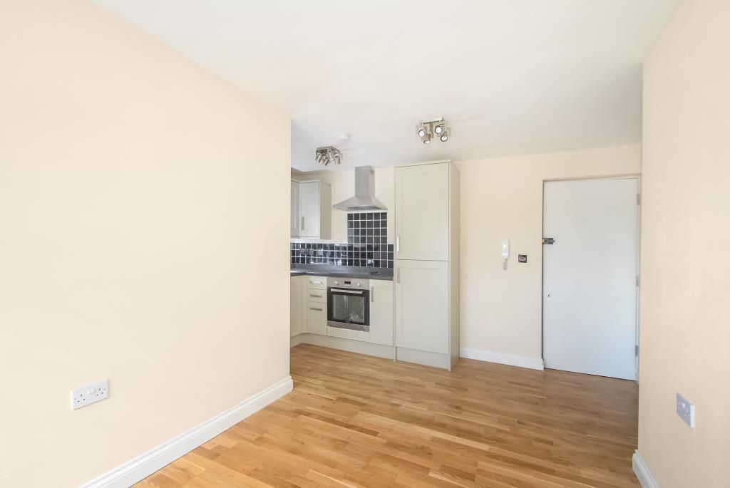 Property photo 1 of 9 Reception Area