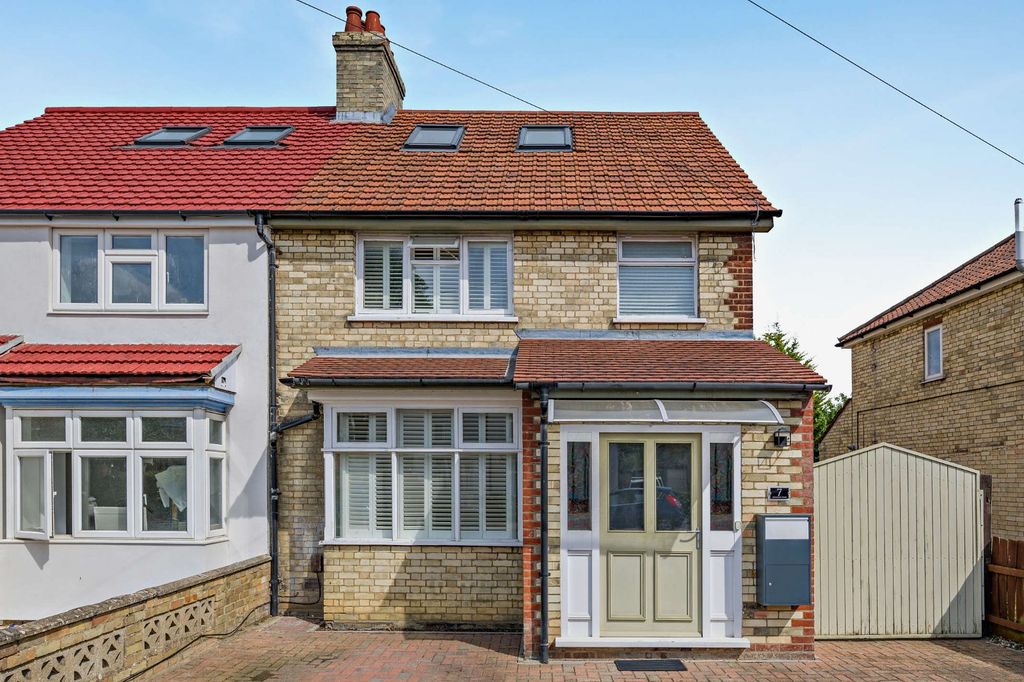 Property photo 1 of 17 Picture No. 02
