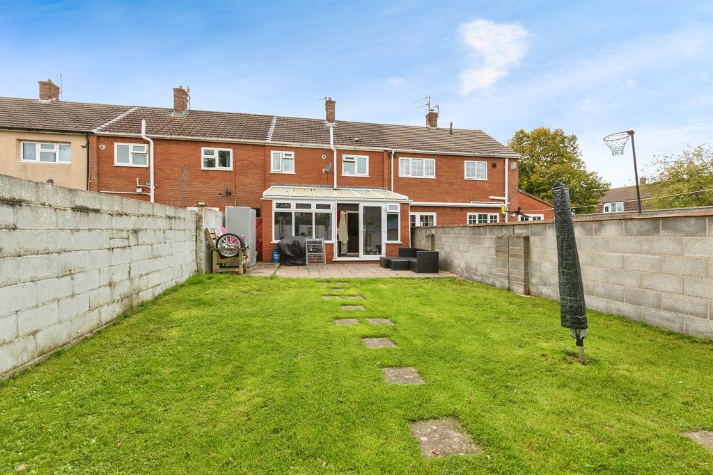 Property photo 2 of 17