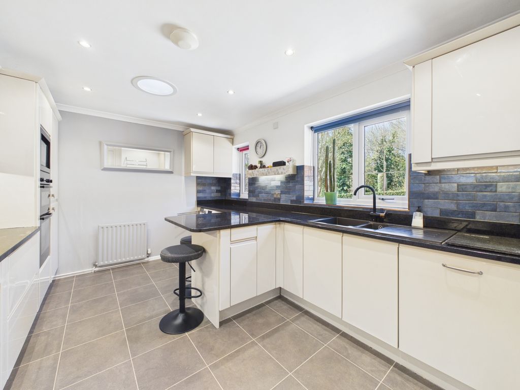 Property photo 3 of 28 Photo 3