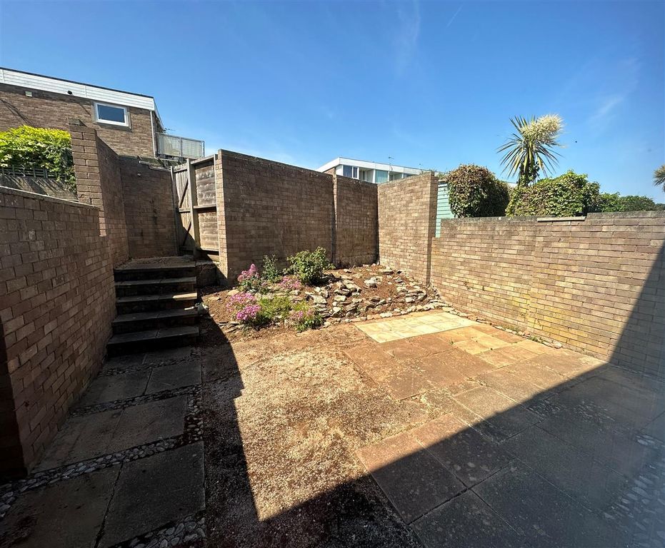 Property photo 3 of 15 Rear Garden.Jpeg