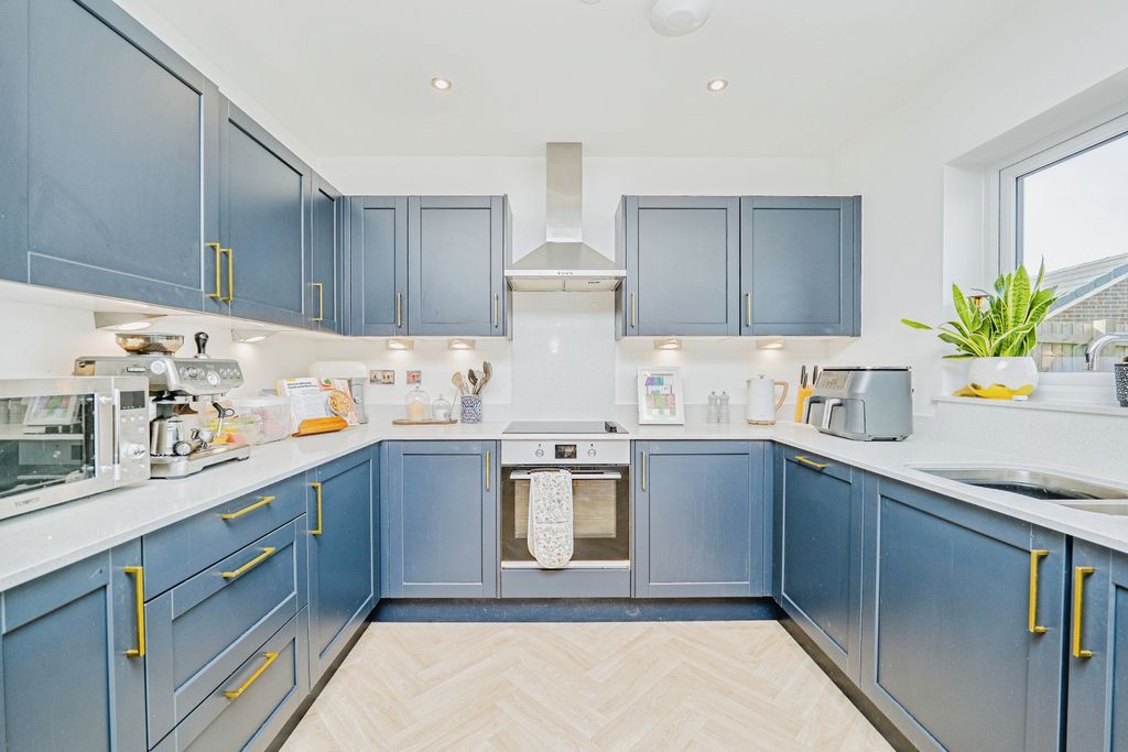 Property photo 2 of 29 P1411047