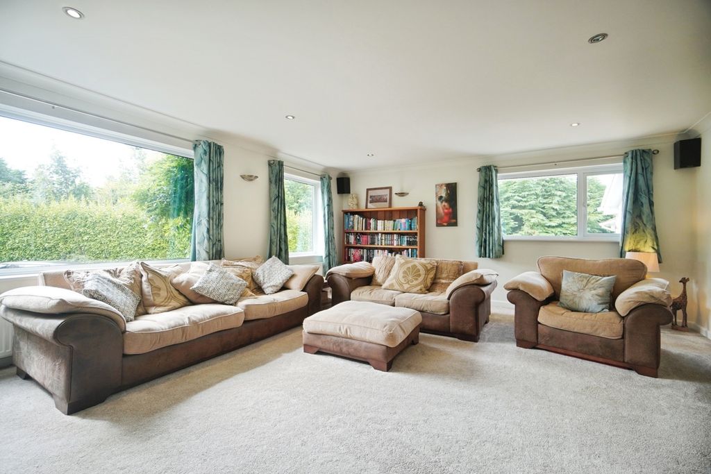 Property photo 3 of 29 Pbox-Img.Jpg