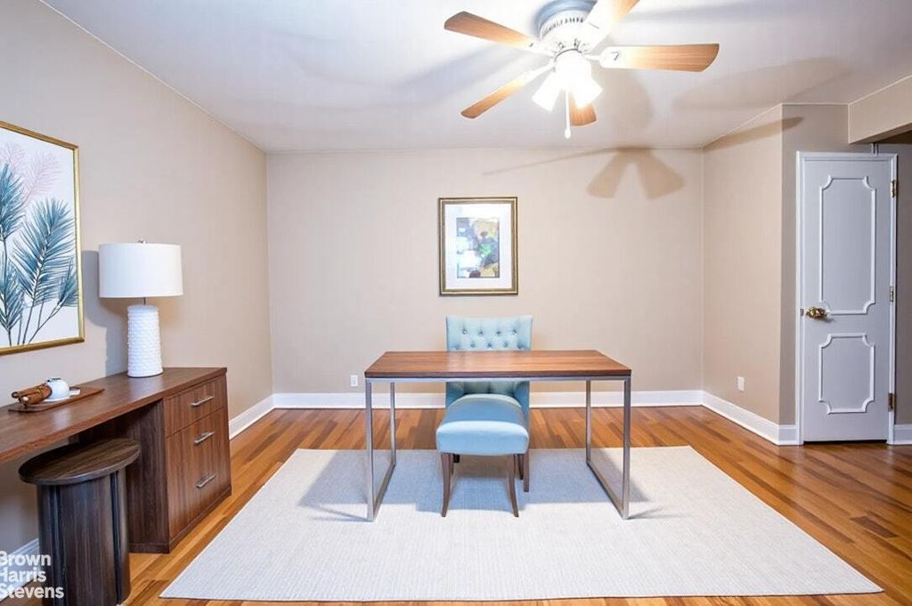 Property photo 3 of 12 <Alttext/>