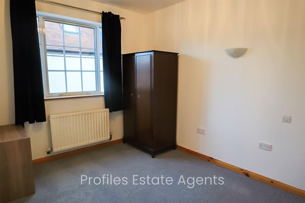 Property photo 3 of 8 4.Jpg