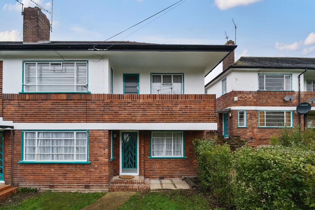 Property photo 1 of 13 Outside View