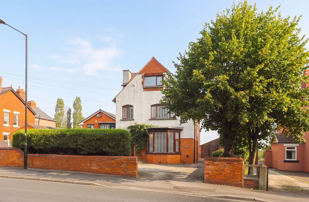 Property photo 1 of 58