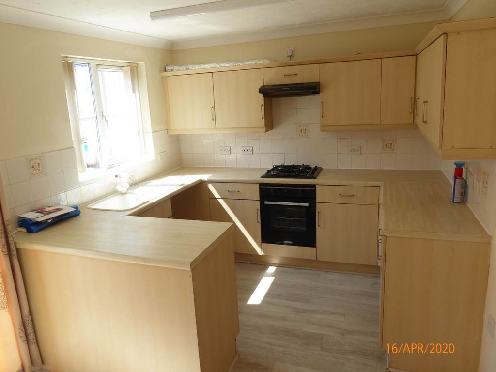 Property photo 2 of 12 118