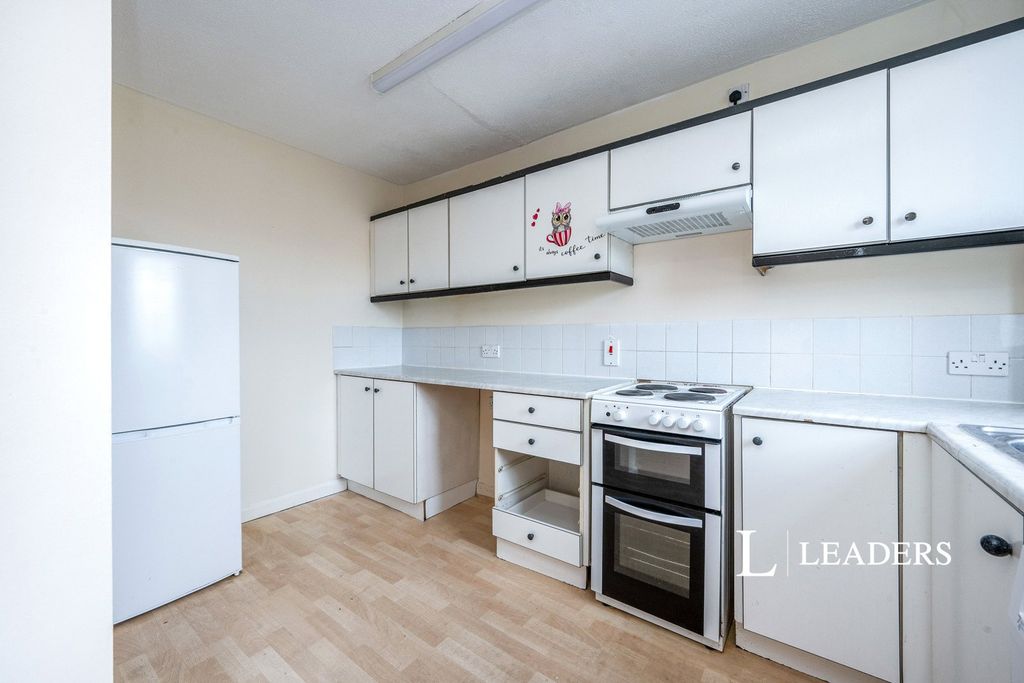 Property photo 3 of 9 Pbox-Img.Jpg