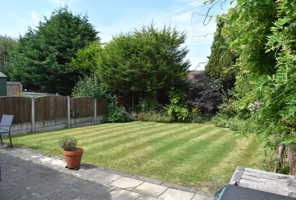 Property photo 2 of 23