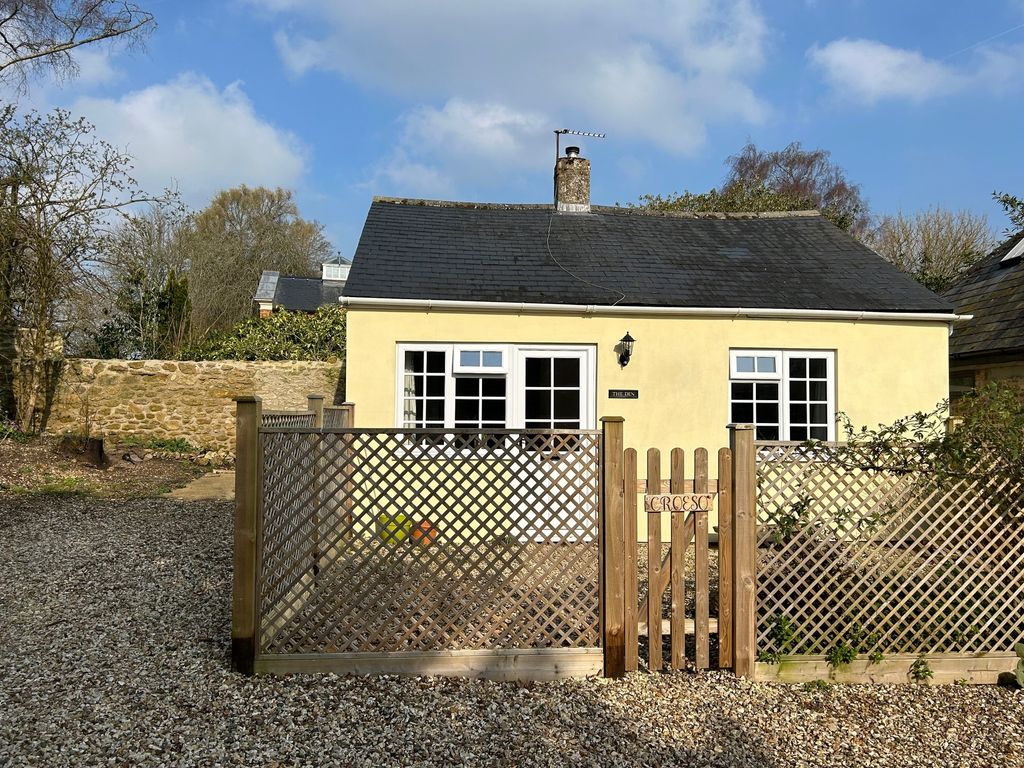 Property photo 1 of 4 Front
