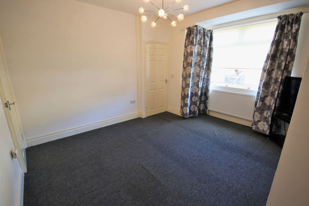 Property photo 3 of 10 Photograph 3