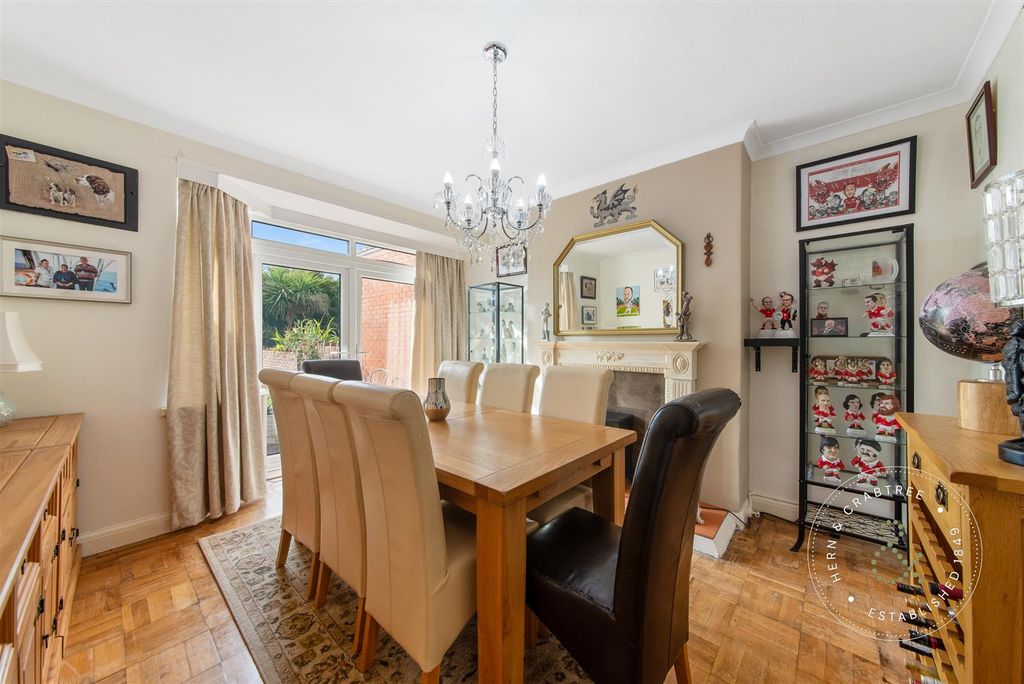 Property photo 3 of 31 Windway-Avenue-16.Jpg