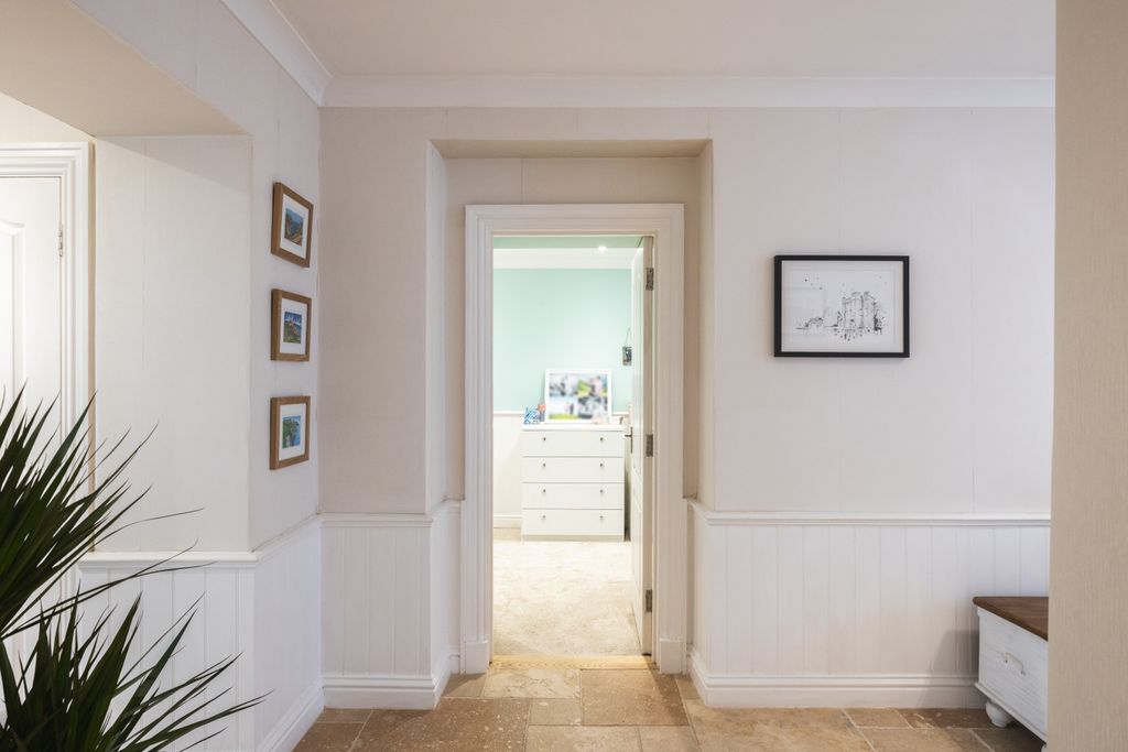 Additional image 18 of 2 bed flat for saleLe Mont Pinel, St. Helier, Jersey JE2