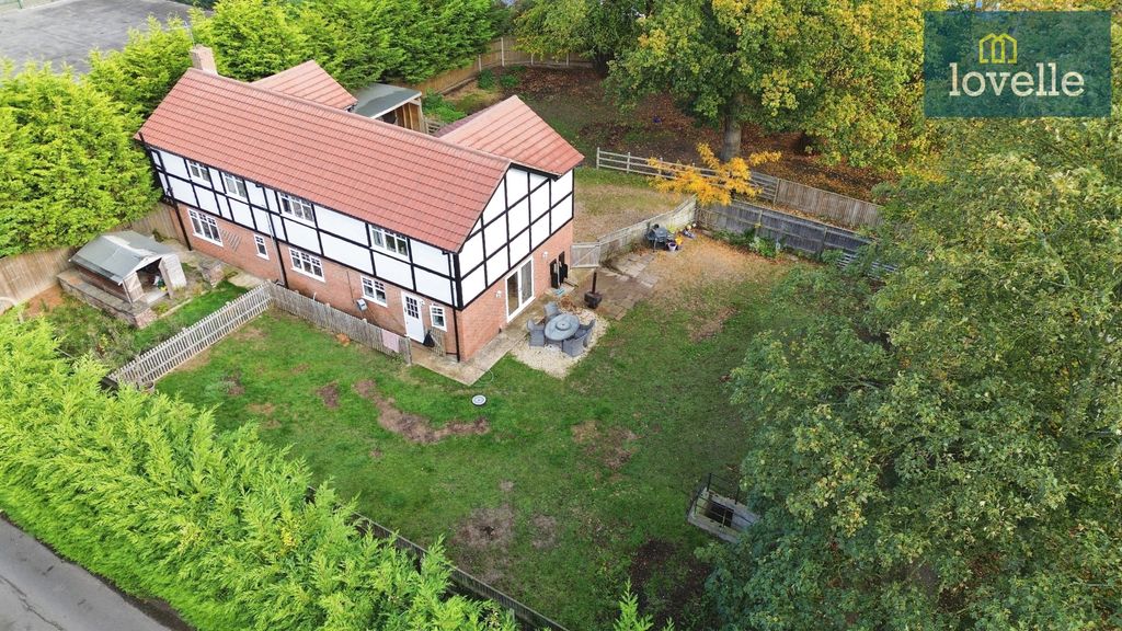 Property photo 2 of 29