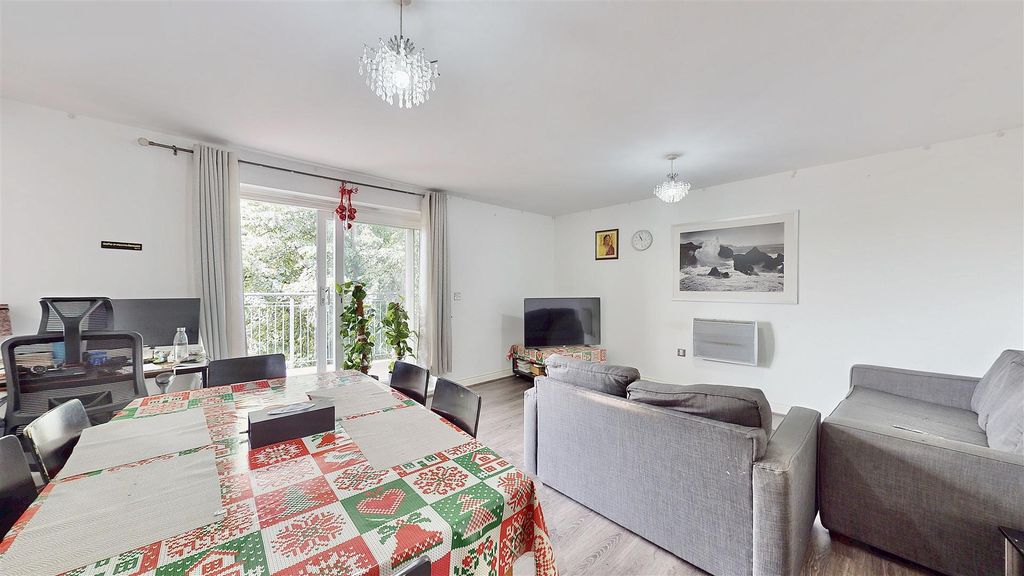 Property photo 2 of 13 P12.Jpg