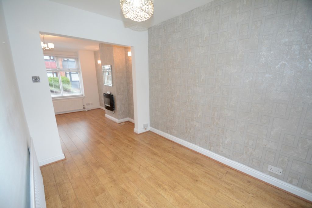 Property photo 2 of 13 Dining Room