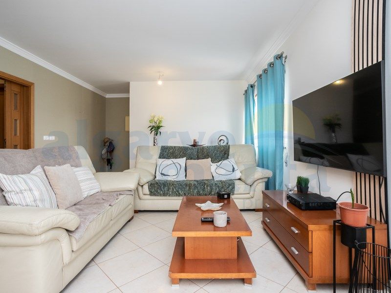 Property photo 2 of 37