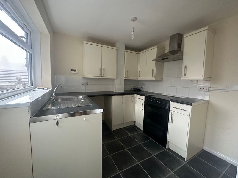 Property photo 3 of 18 Photo 17