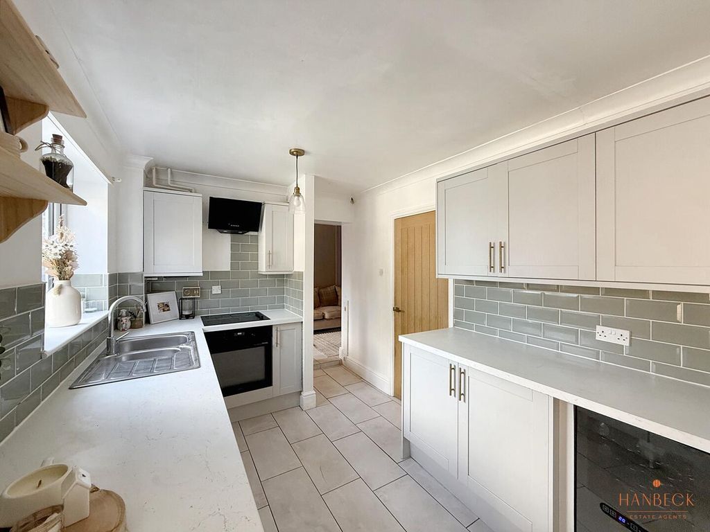 Property photo 3 of 24 Kitchen