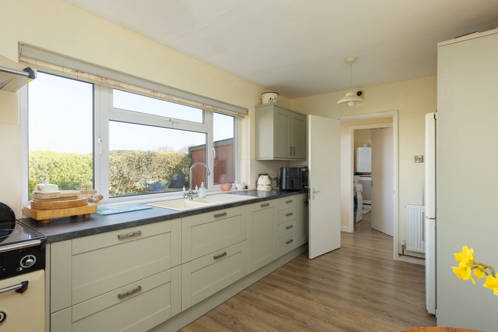 Property photo 3 of 21 49491010