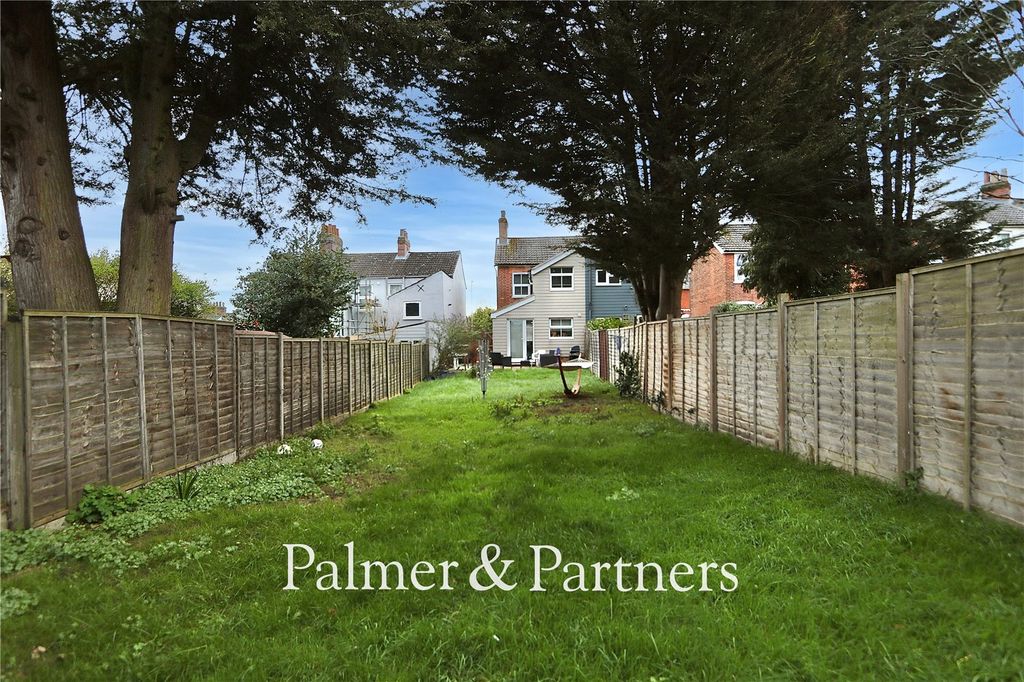 Property photo 2 of 20 Picture No. 04