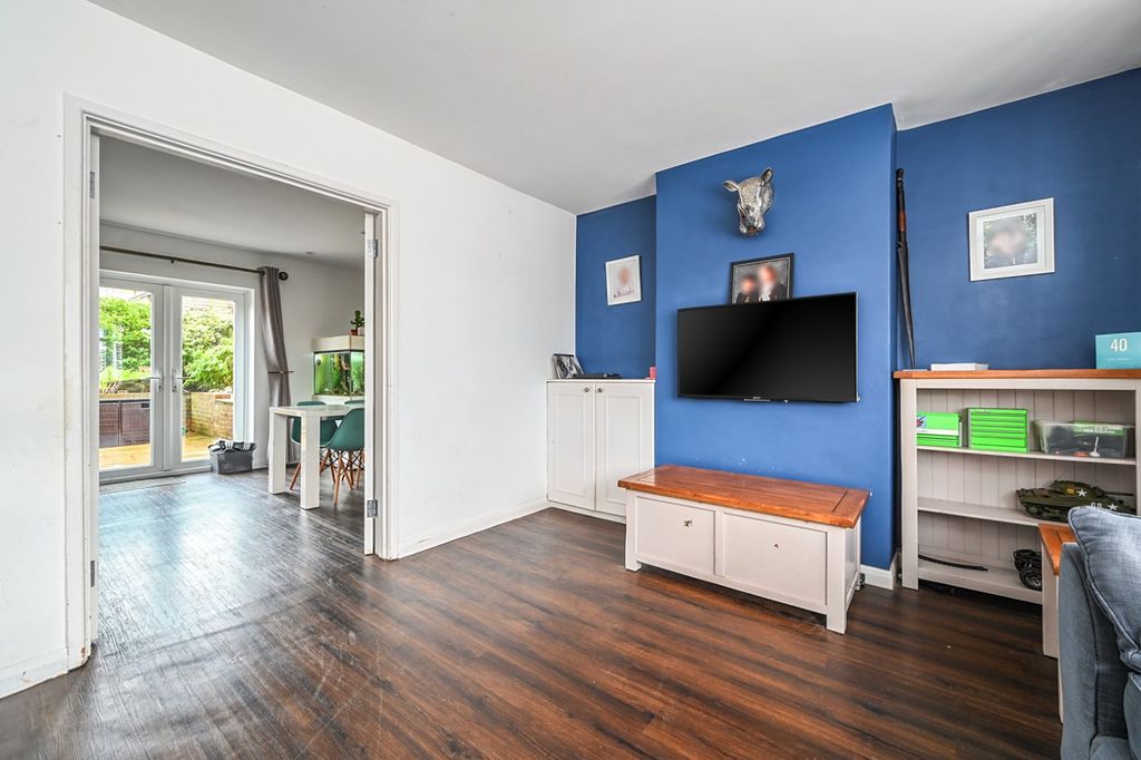 Property photo 3 of 28 Picture No. 15