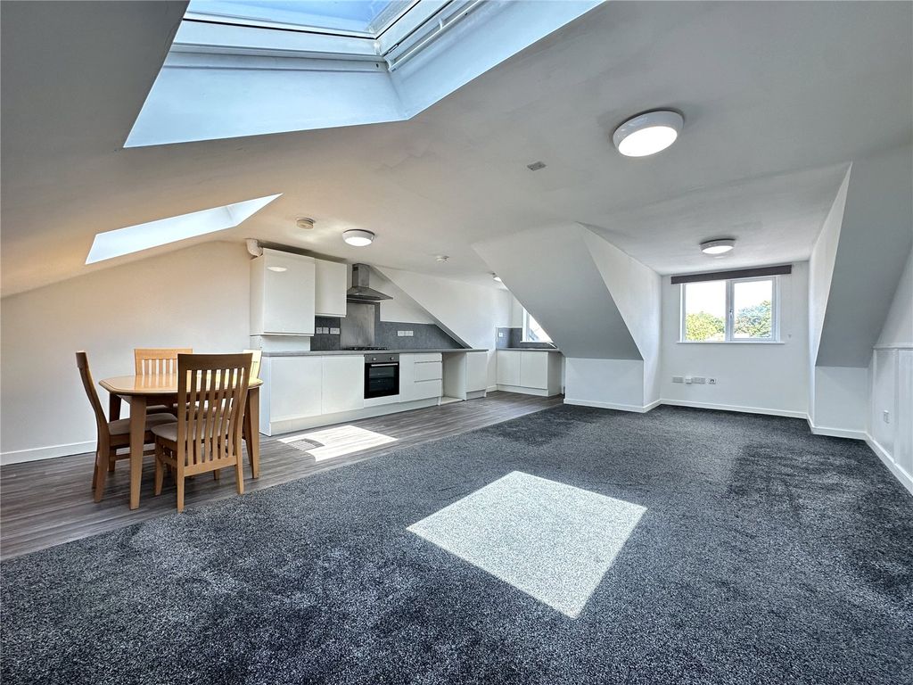 Property photo 2 of 10 Picture No. 01