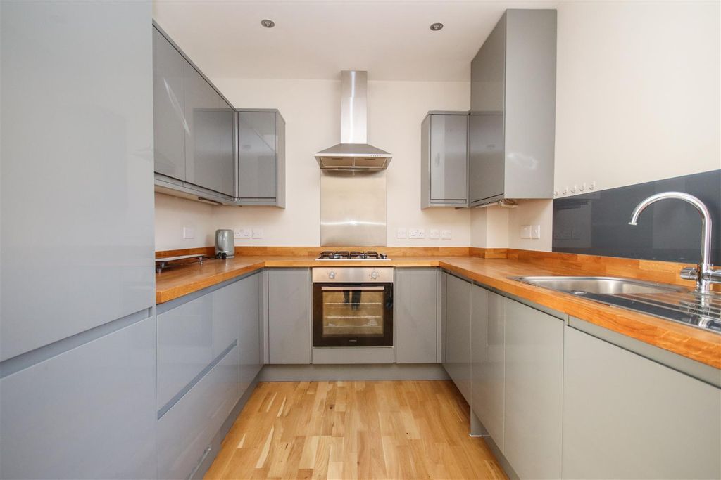 Property photo 3 of 12 Img_1277.Jpg