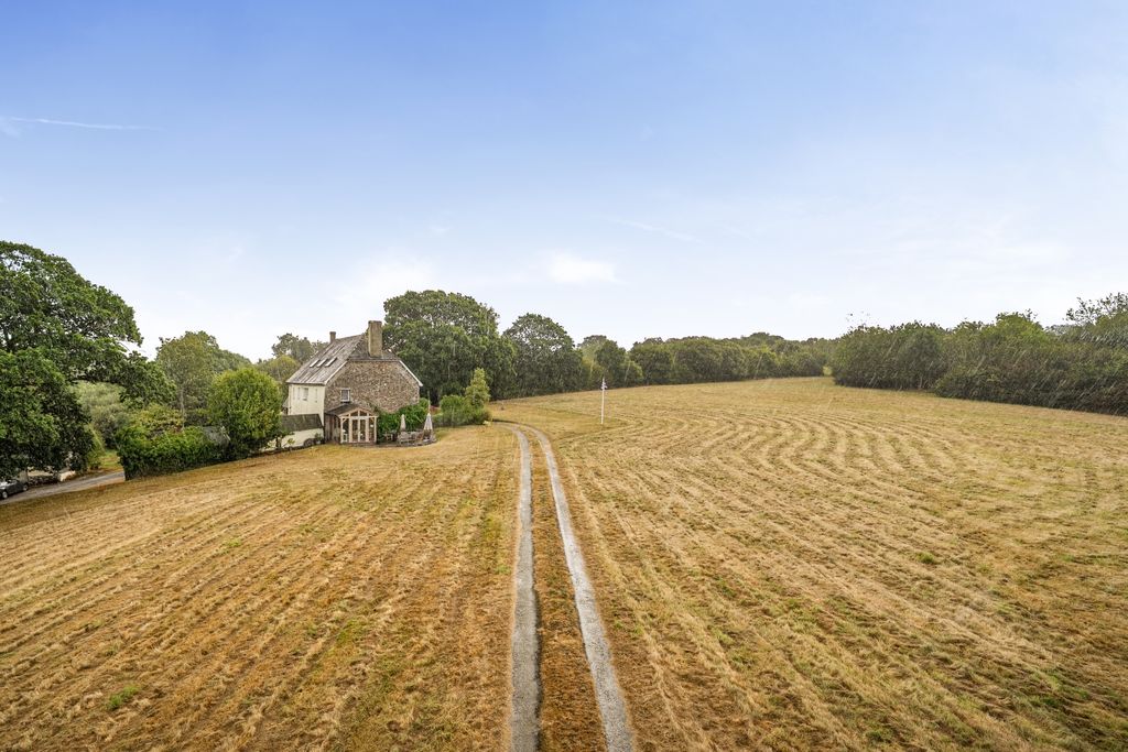 Property photo 1 of 48 1508809 (1)