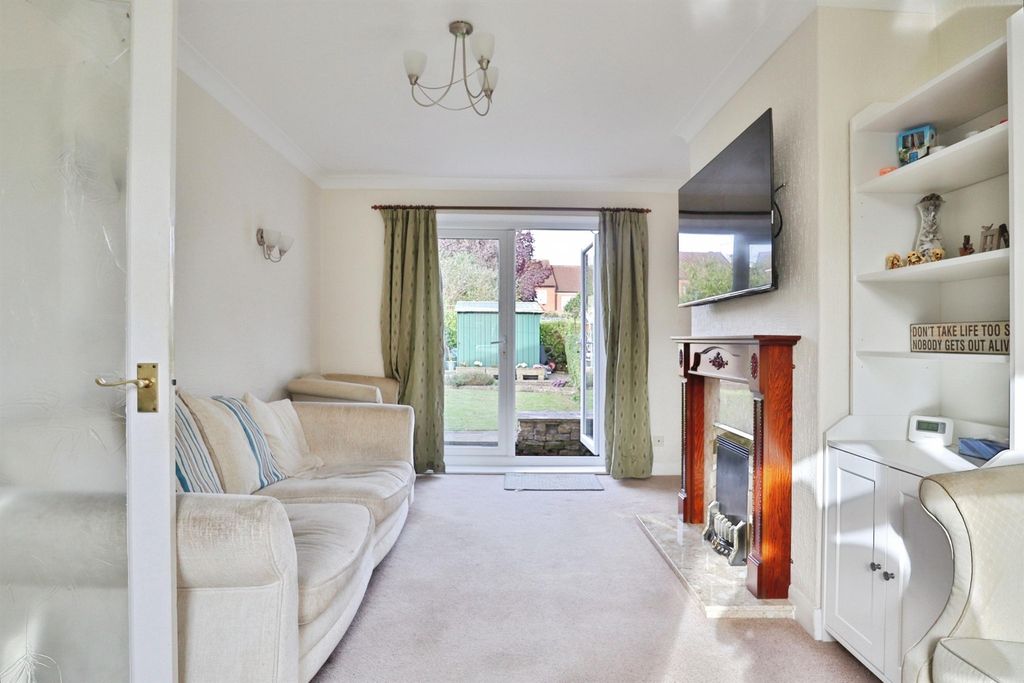 Property photo 3 of 15