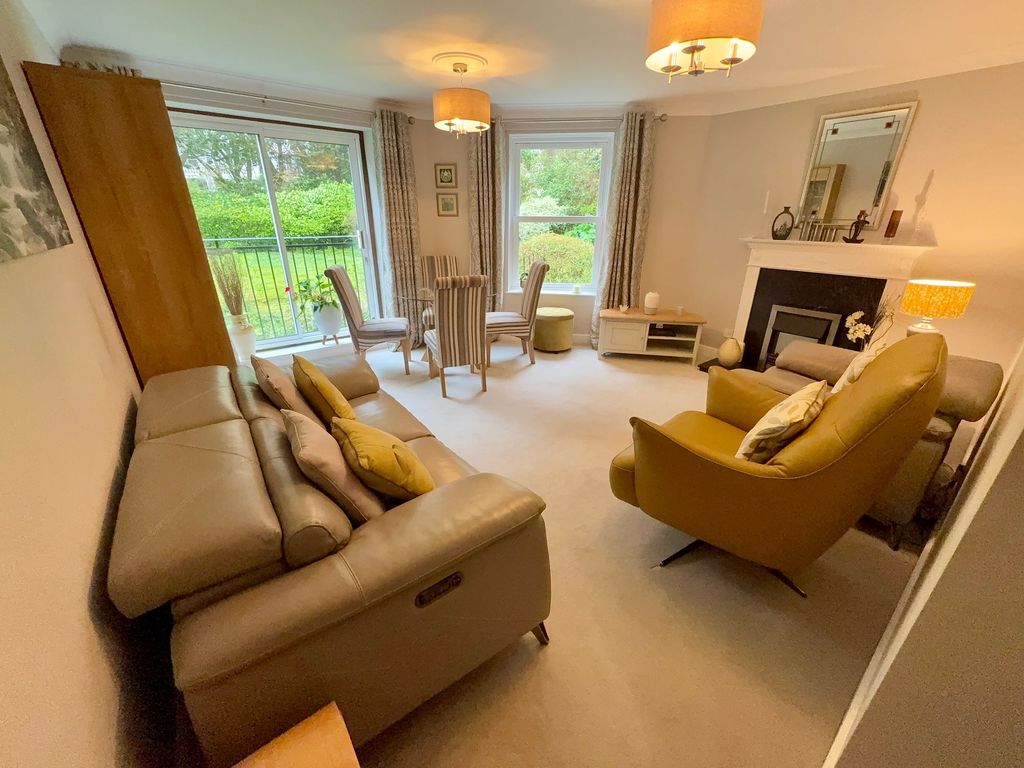 Property photo 3 of 28