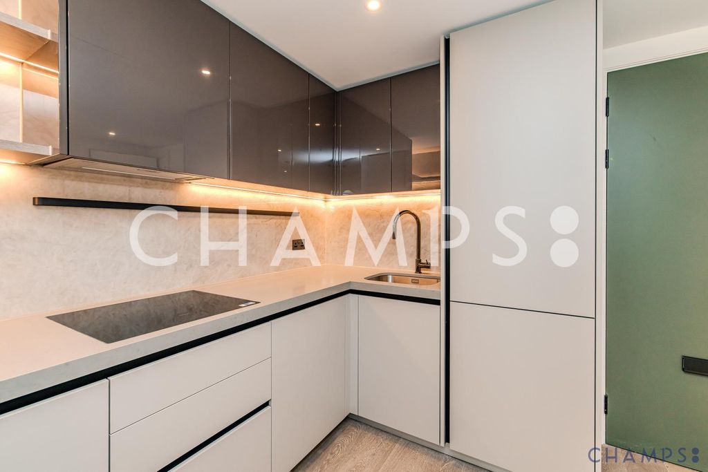 Property photo 3 of 11 Gallery