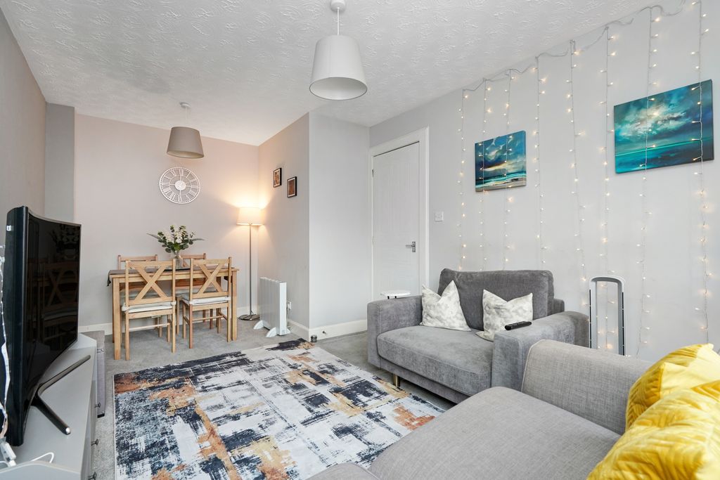 Property photo 3 of 11 Property Image 3