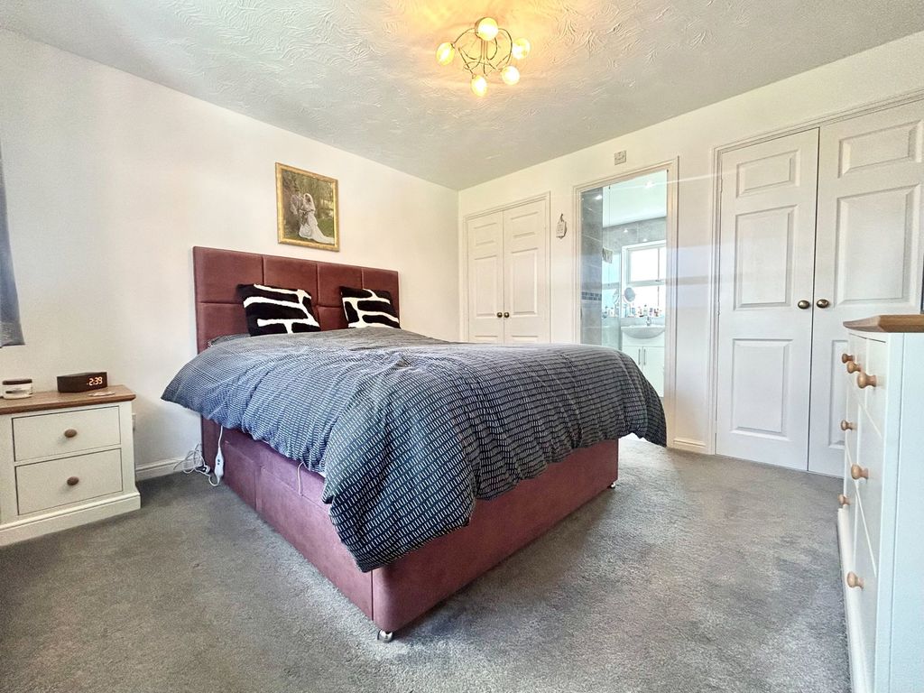 Additional image 16 of 4 bed detached house for saleBreamore Crescent, Earls Keep, Dudley DY1