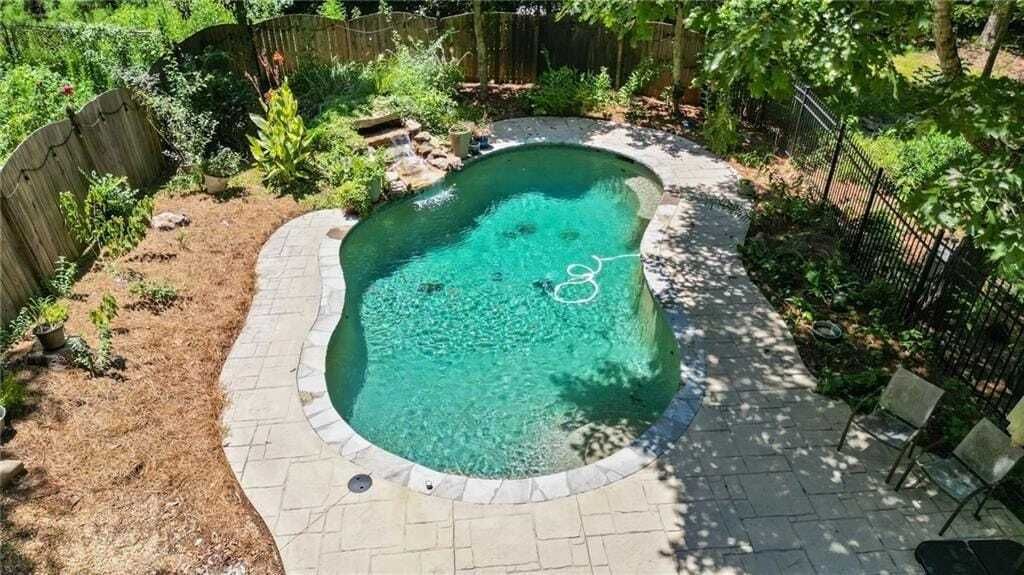 Property photo 1 of 31