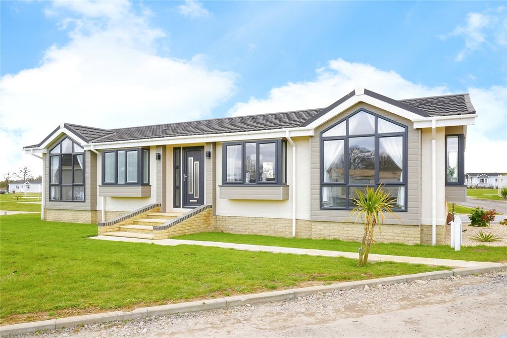 Property photo 1 of 17 Picture No. 18